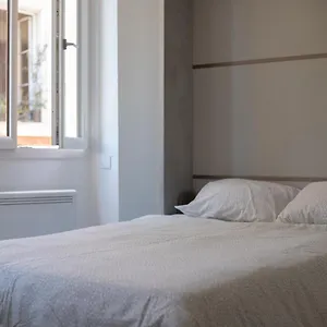  Appartement Lumineux Place De Lenche Panier